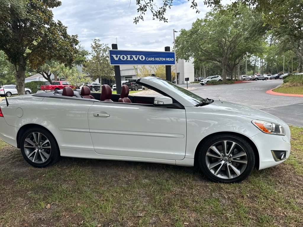Used 2013 Volvo C70 T5 FWD image 2