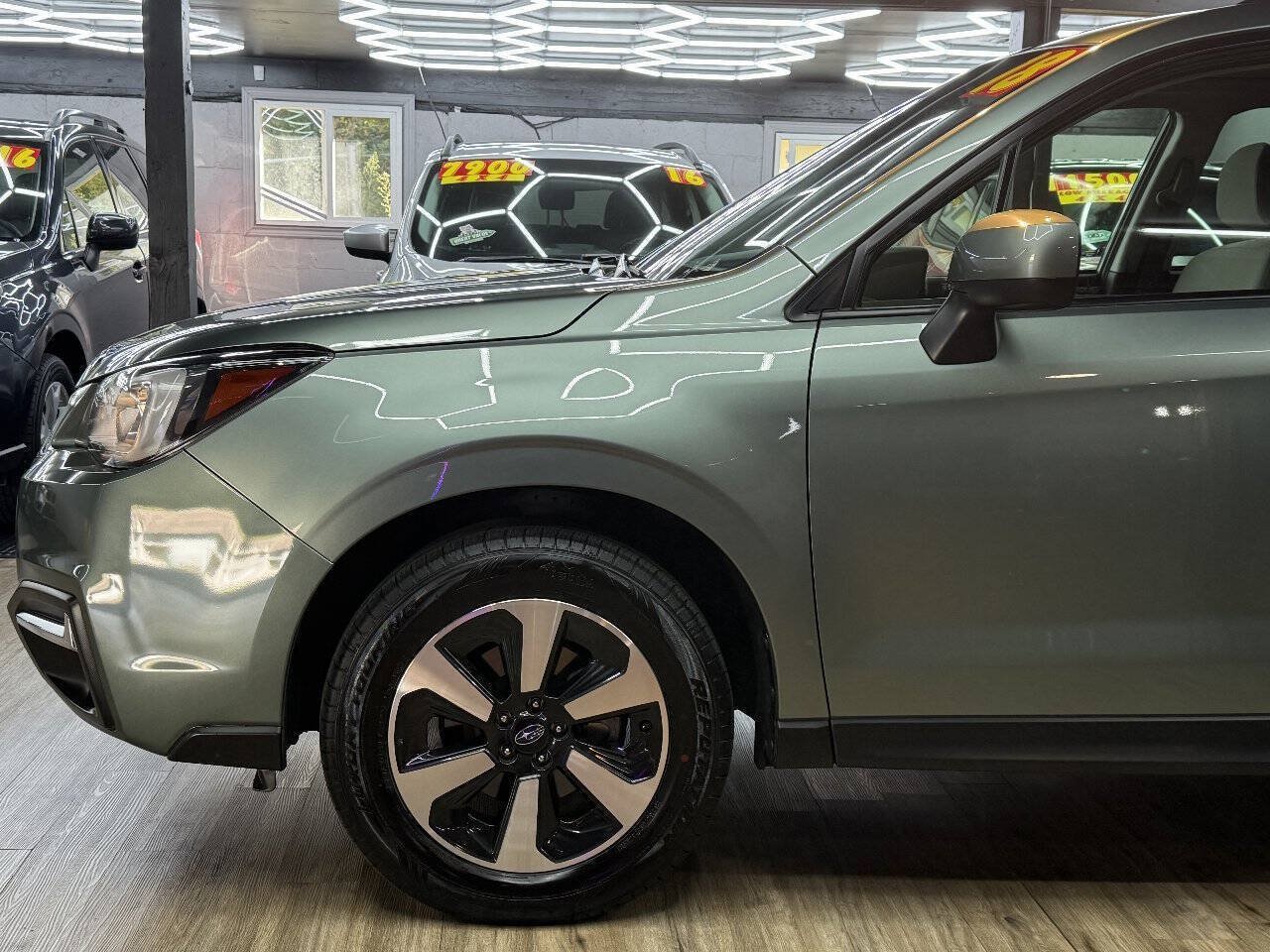 Used 2018 Subaru Forester 2.5i Premium AWD/4WD image 4