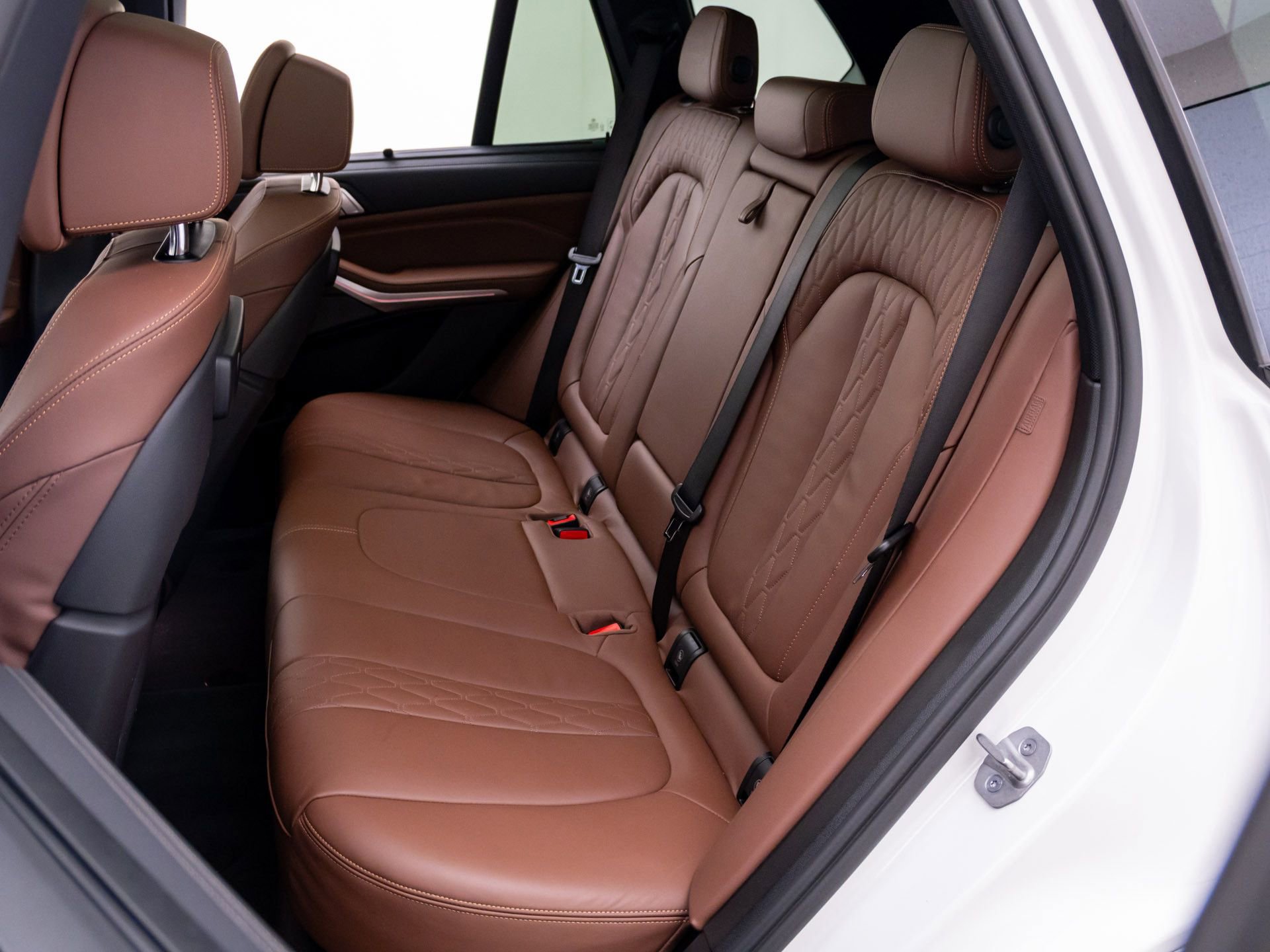 Certified 2023 BMW X5 M50i w/ Executive Package image 20