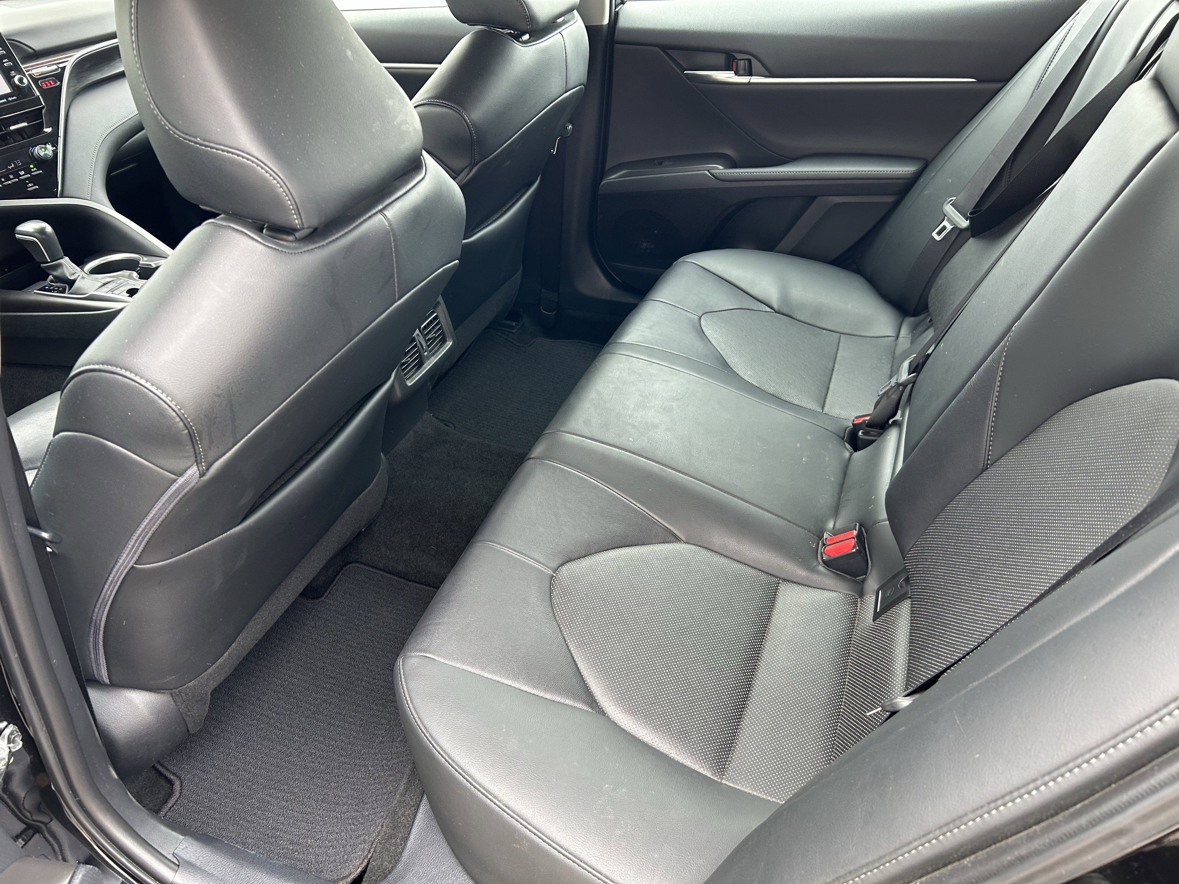 Certified 2022 Toyota Camry XLE FWD image 16