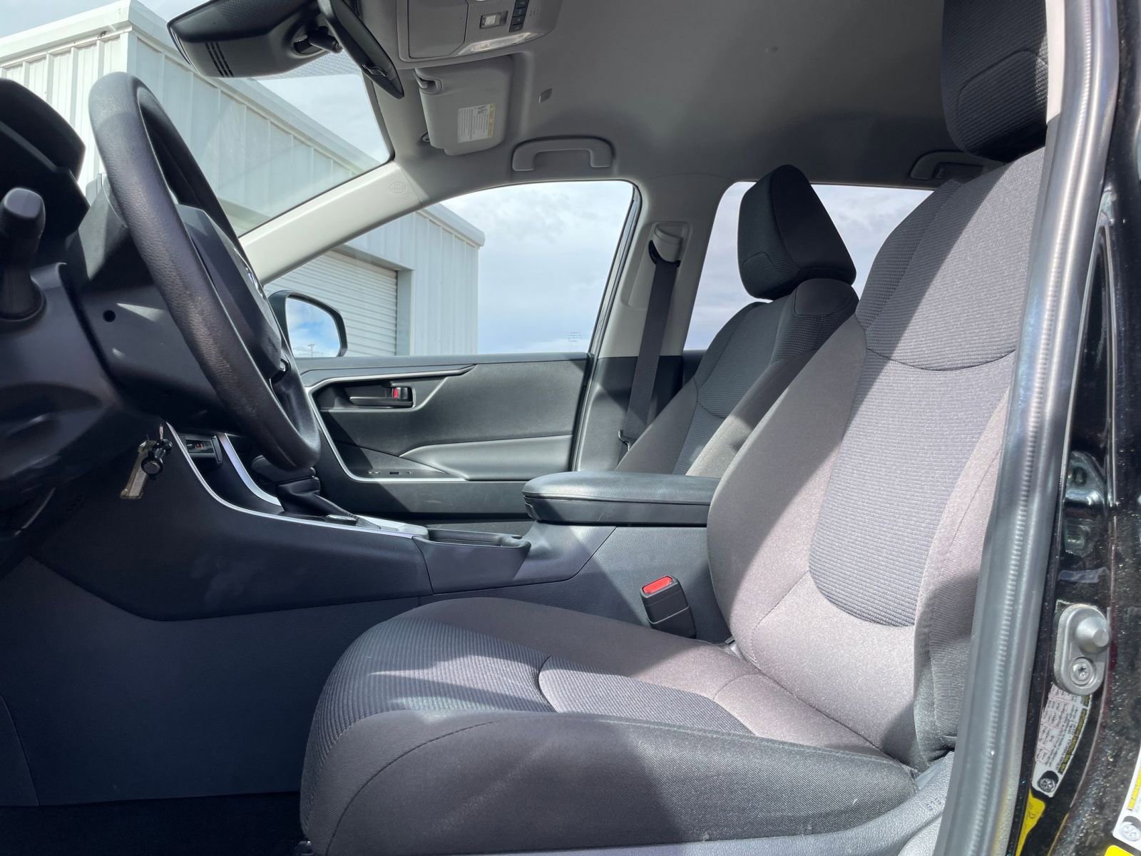 Used 2025 Toyota RAV4 LE image 25