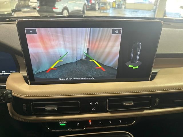 Used 2022 Lincoln Nautilus AWD image 13