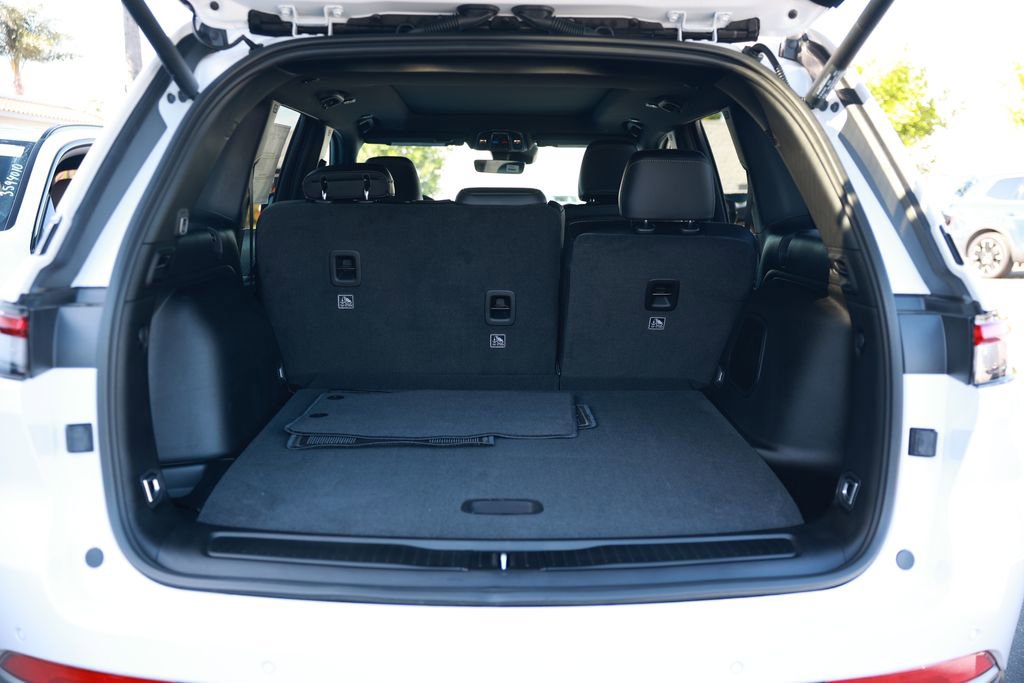 New 2026 Jeep Grand Cherokee Limited w/ MOPAR Finishing Package image 33