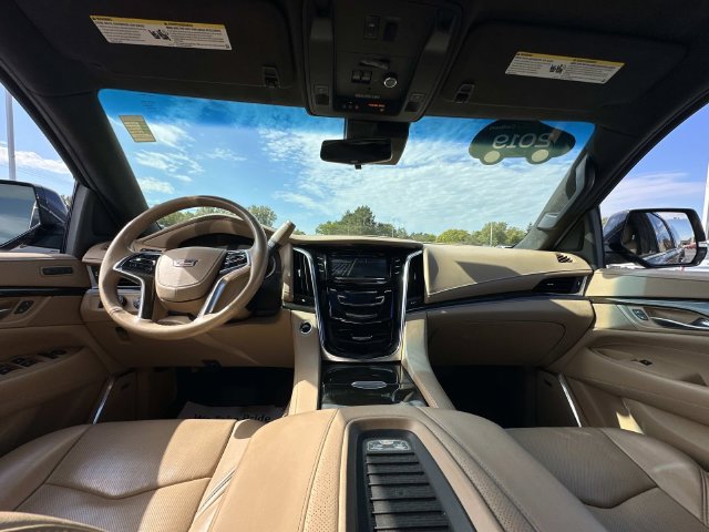 Certified 2019 Cadillac Escalade ESV Platinum AWD/4WD image 24