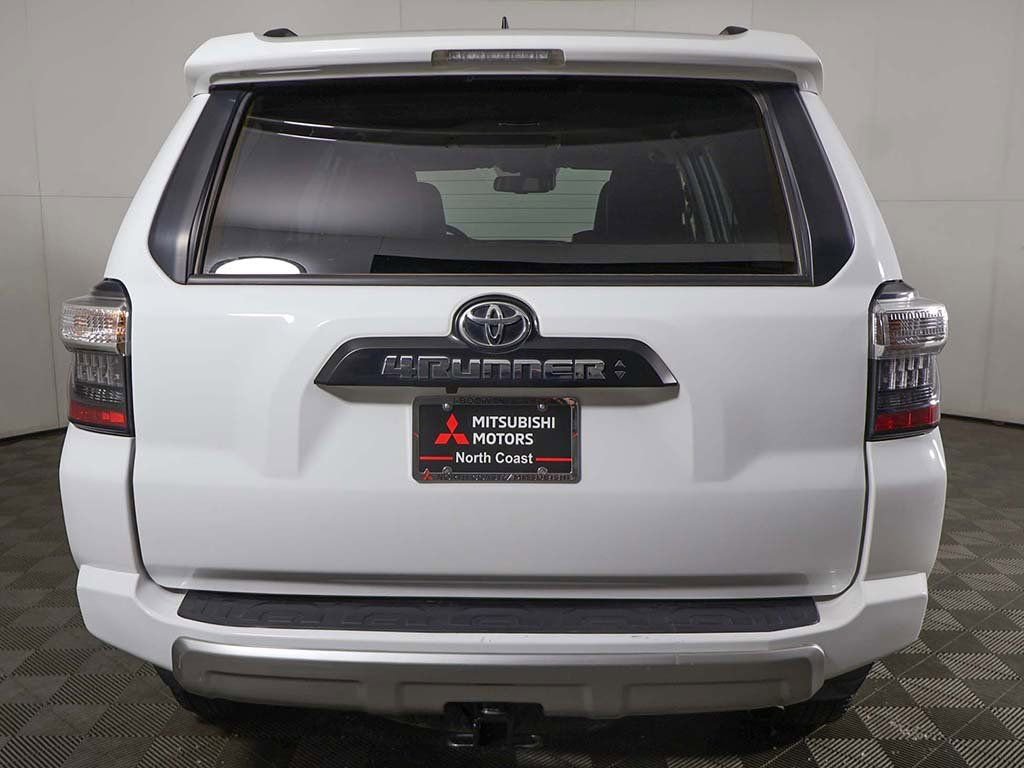 Used 2024 Toyota 4Runner TRD Off-Road Premium image 13