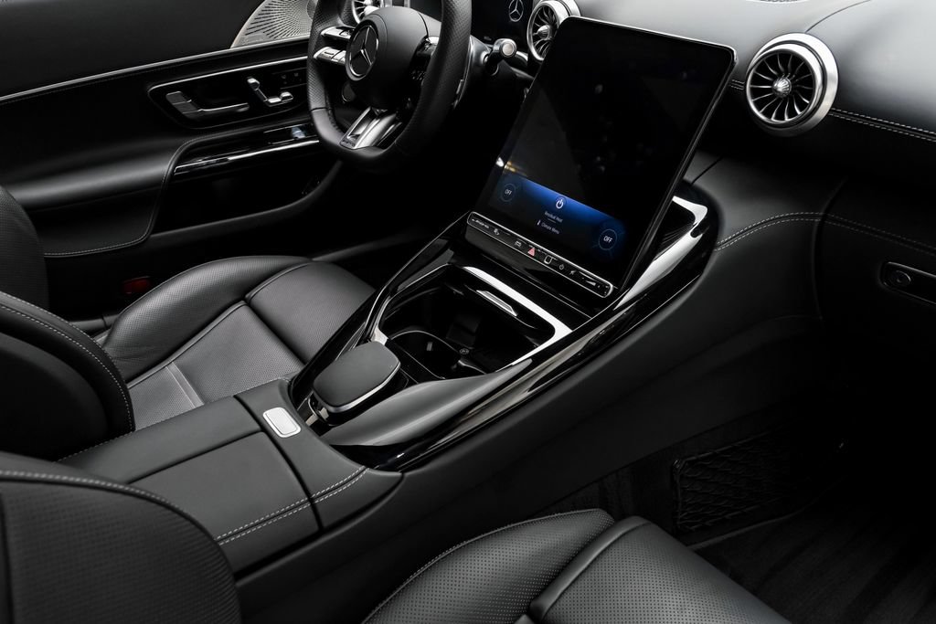 Used 2025 Mercedes-Benz AMG GT 63 image 27
