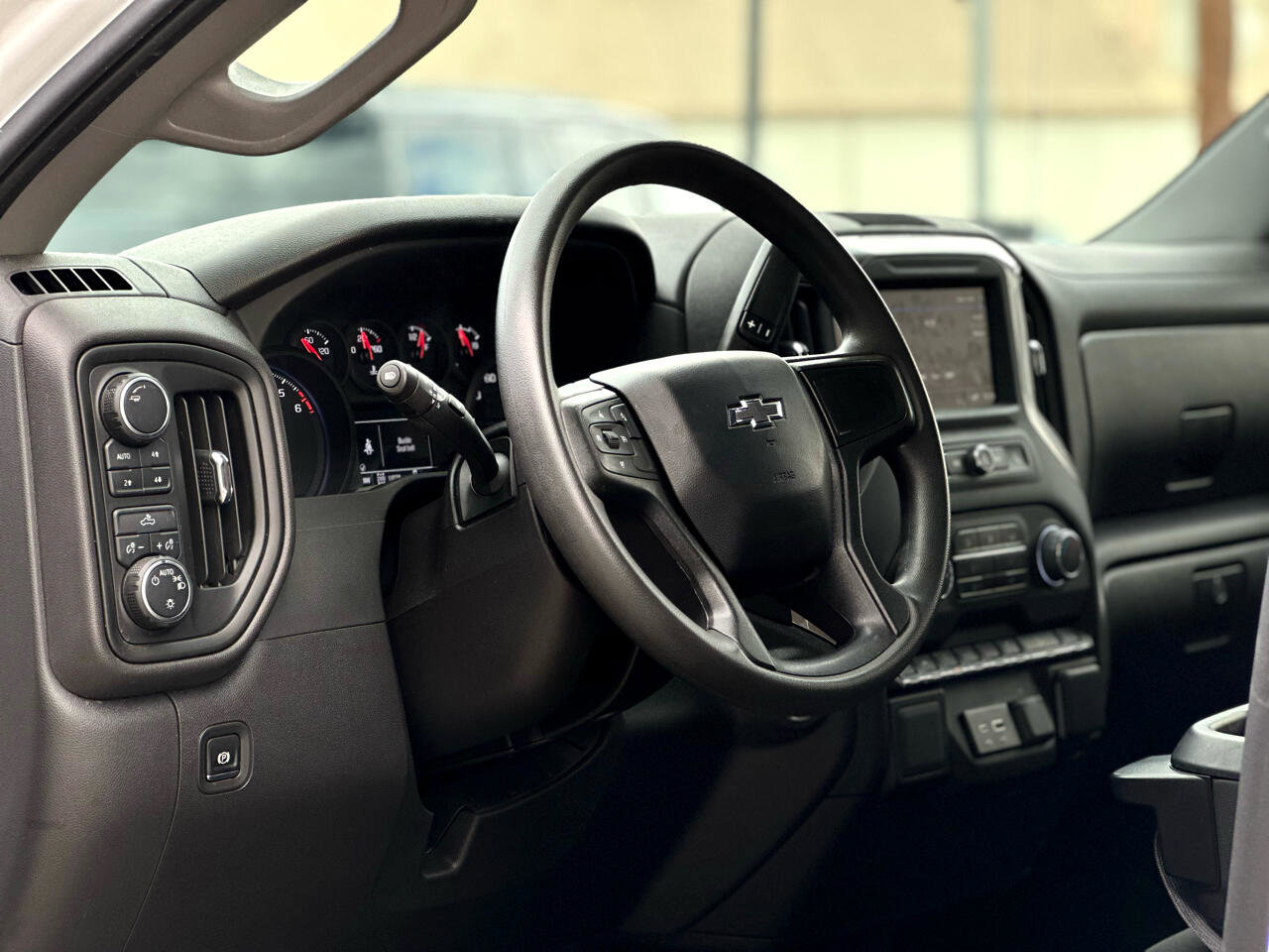 Used 2024 Chevrolet Silverado 1500 Custom Trail Boss w/ LPO, Dark Essentials Package image 8