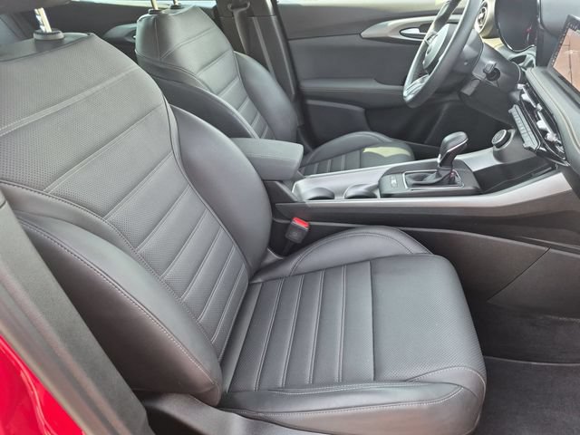Used 2025 Alfa Romeo Tonale w/ Premium Package AWD/4WD image 35