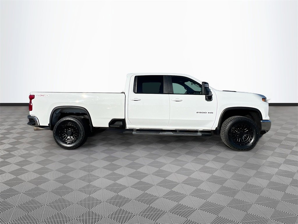Used 2024 Chevrolet Silverado 2500 LT image 8