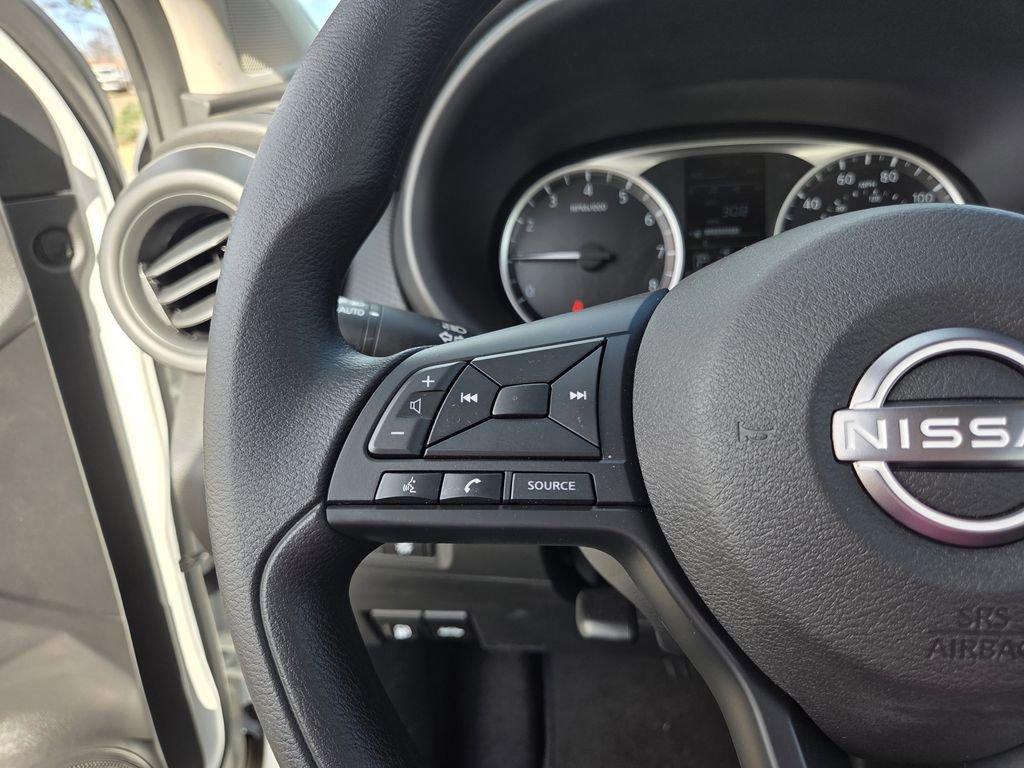 Certified 2025 Nissan Kicks Play S image 20