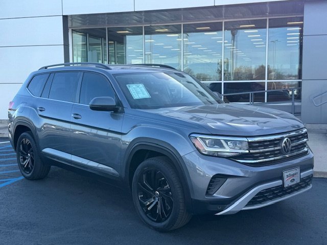 Used 2021 Volkswagen Atlas SE w/ Panoramic Sunroof Package image 3