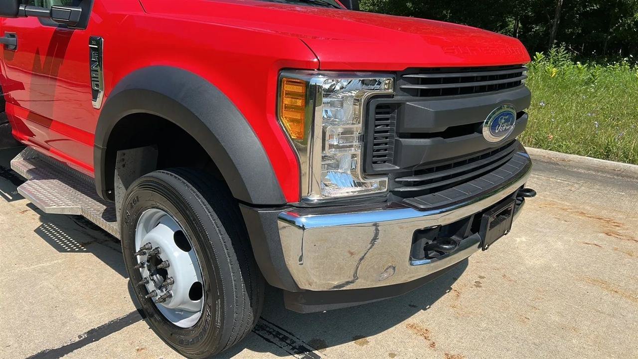 Used 2017 Ford F450 XL w/ XL Value Package RWD image 2