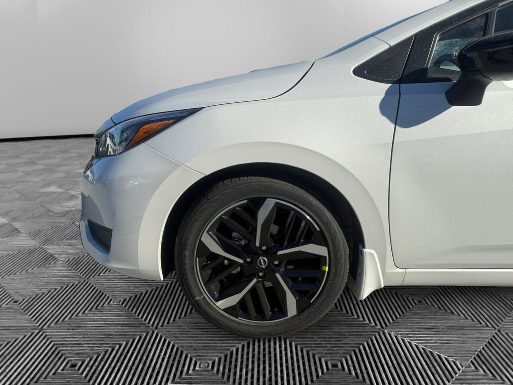 Certified 2025 Nissan Versa SR w/ Trunk Package image 38