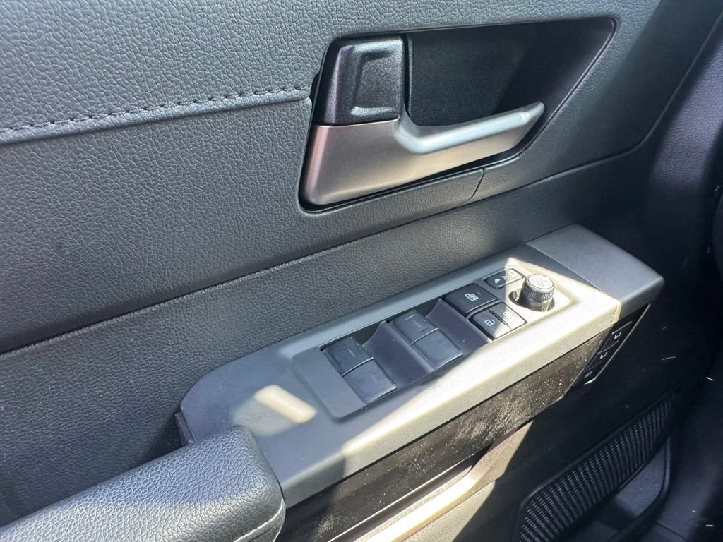 Used 2026 Toyota Tundra Limited AWD/4WD image 28