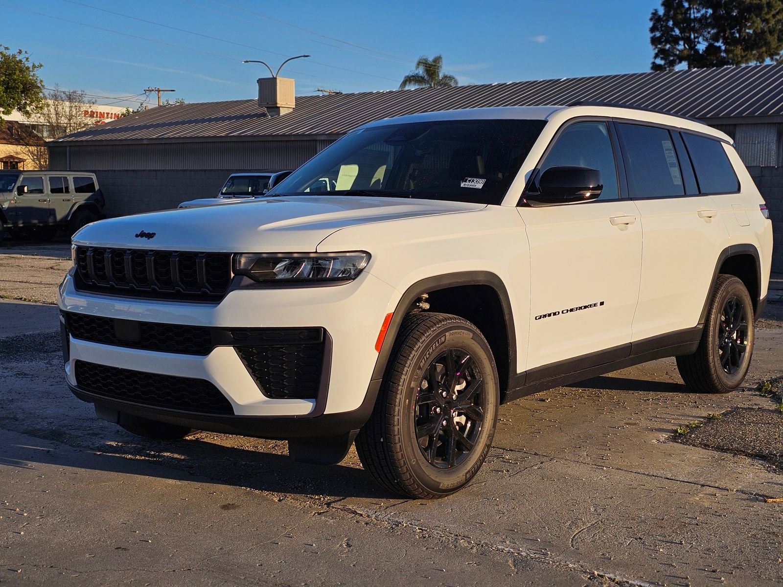 New 2026 Jeep Grand Cherokee L Altitude image 3