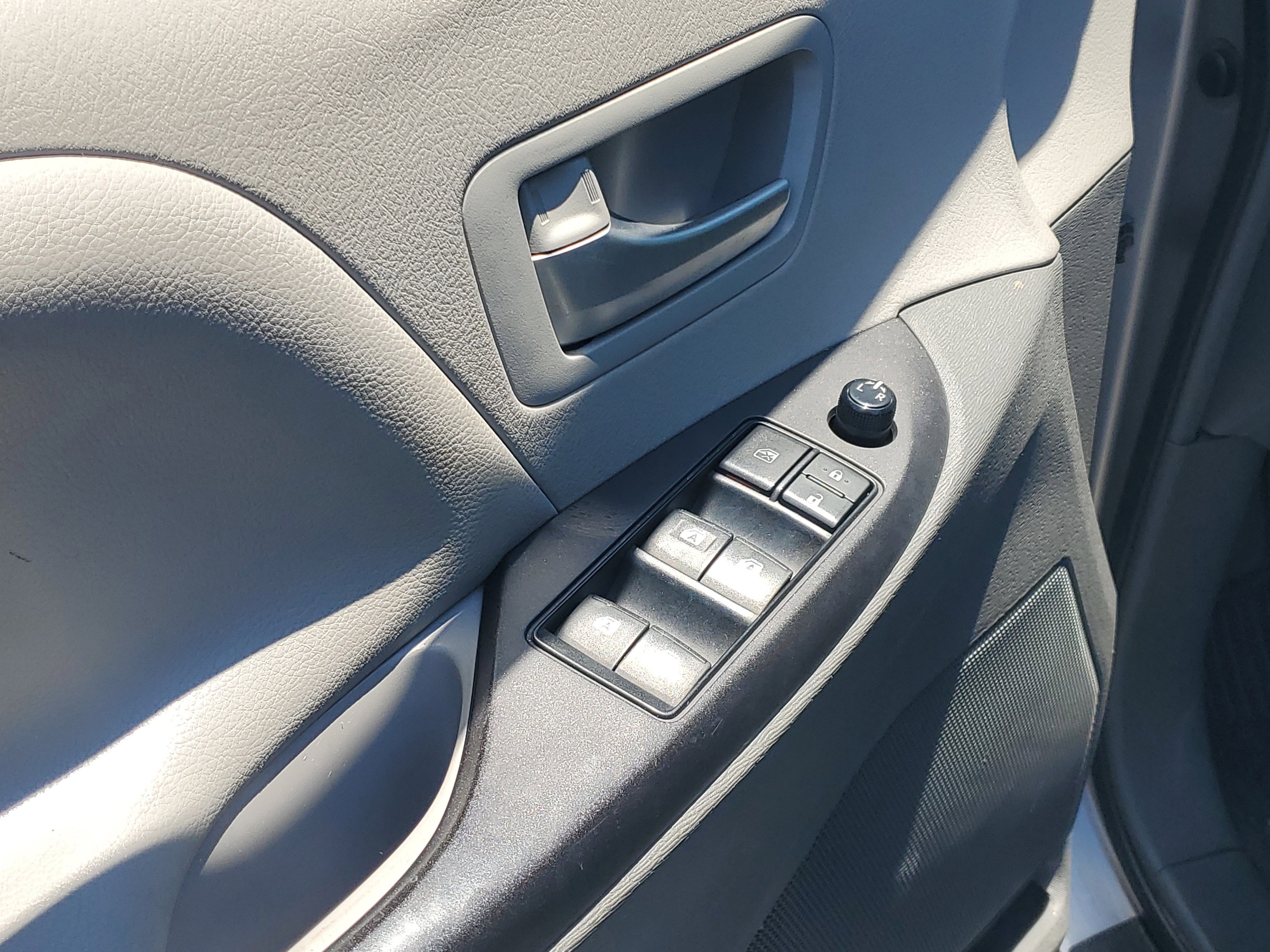 Certified 2017 Toyota Sienna LE AWD/4WD image 21