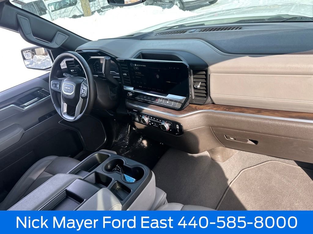 Used 2025 GMC Sierra 1500 SLT image 13