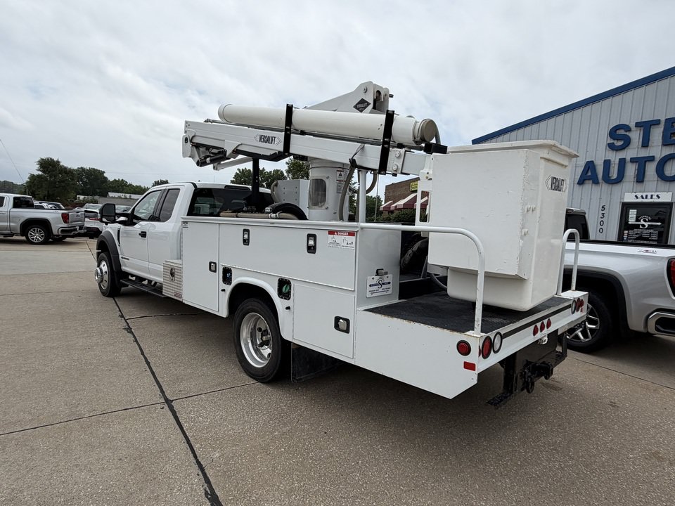 Used 2019 Ford F550 4x4 SuperCab Super Duty w/ XLT Value Package image 7