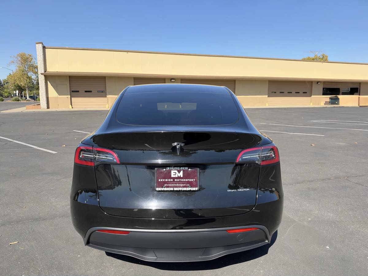 Used 2024 Tesla Model Y Long Range AWD/4WD image 6