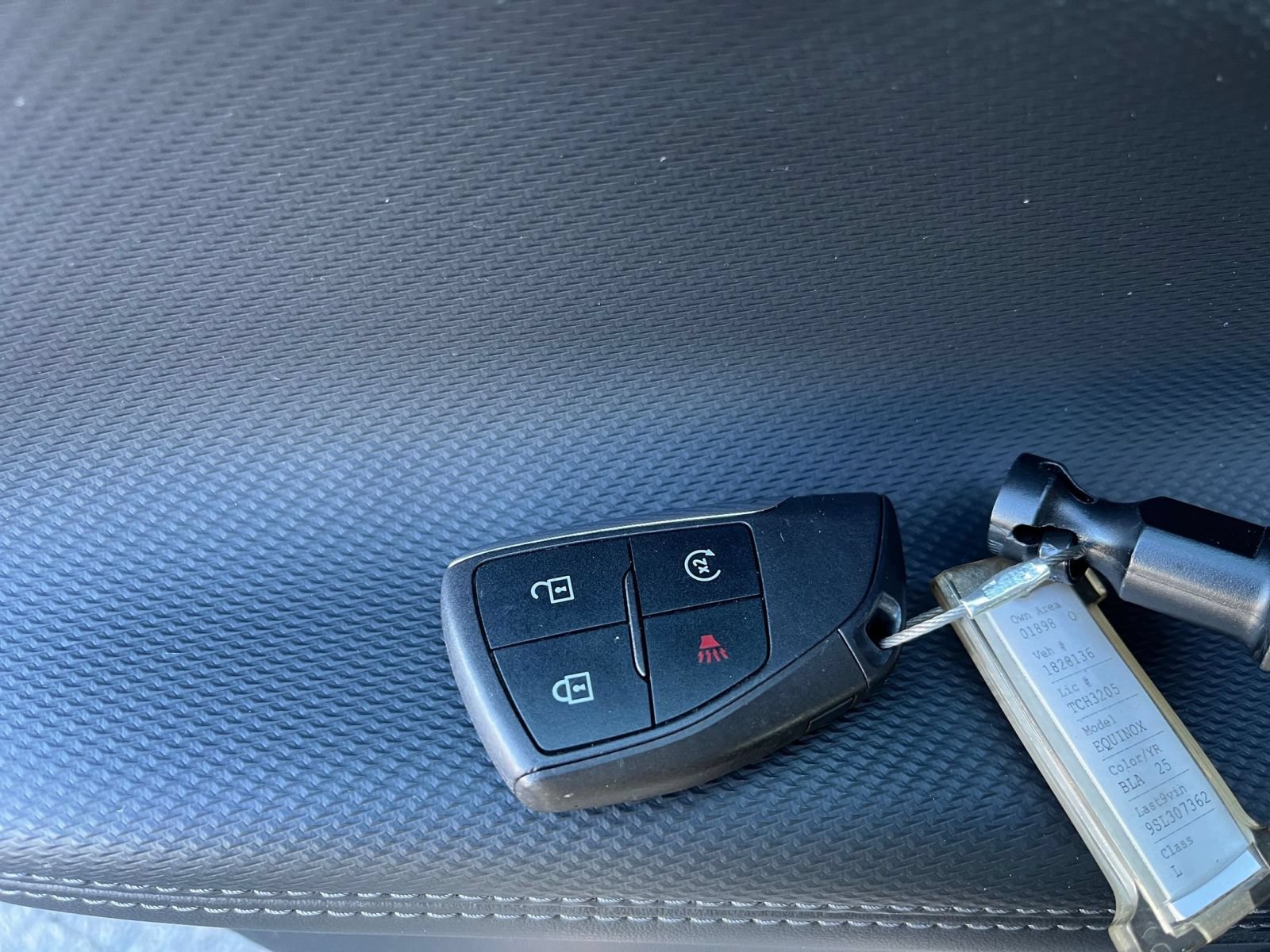 Used 2025 Chevrolet Equinox LT FWD image 25