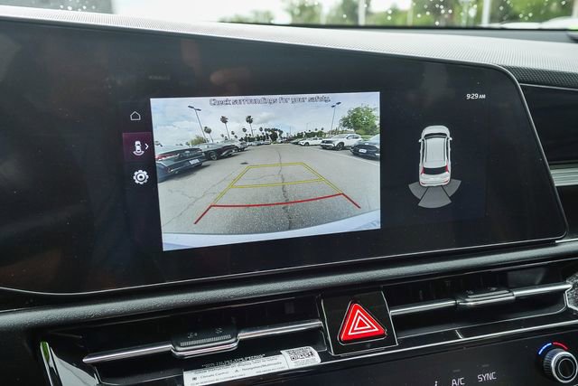 Used 2023 Kia Niro EX image 26