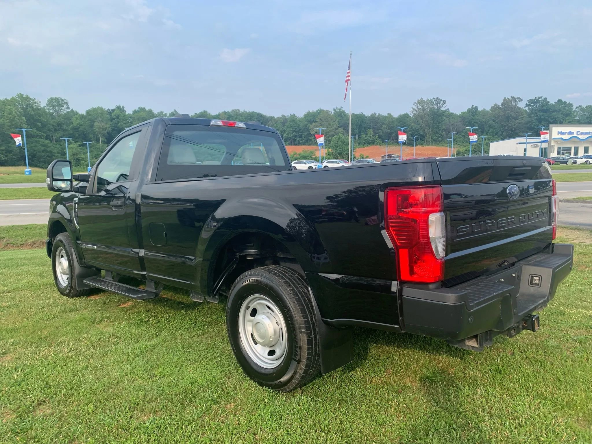 Used 2020 Ford F250 XL w/ Power Equipment Group image 5