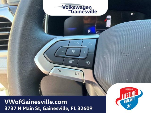 Used 2025 Volkswagen Taos SE FWD image 26