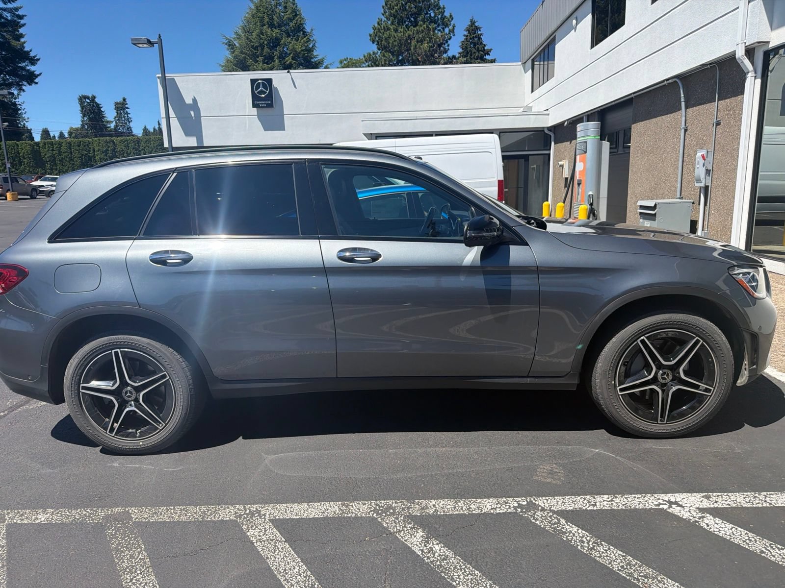 Certified 2021 Mercedes-Benz GLC 300 4MATIC image 4