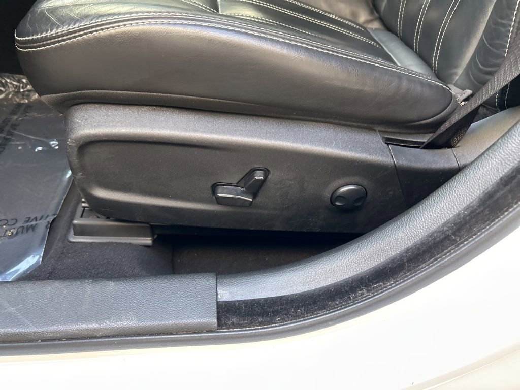 Used 2023 Chrysler 300 S image 36