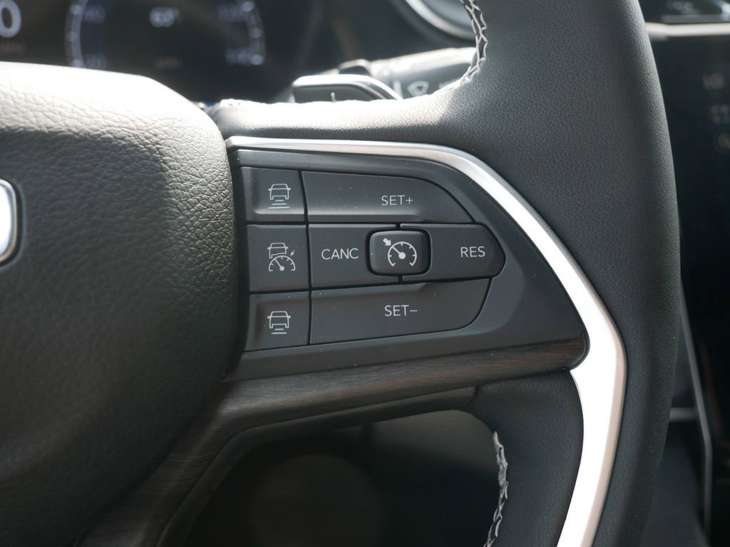 New 2025 Jeep Grand Cherokee Limited w/ Trailer Tow Package image 45