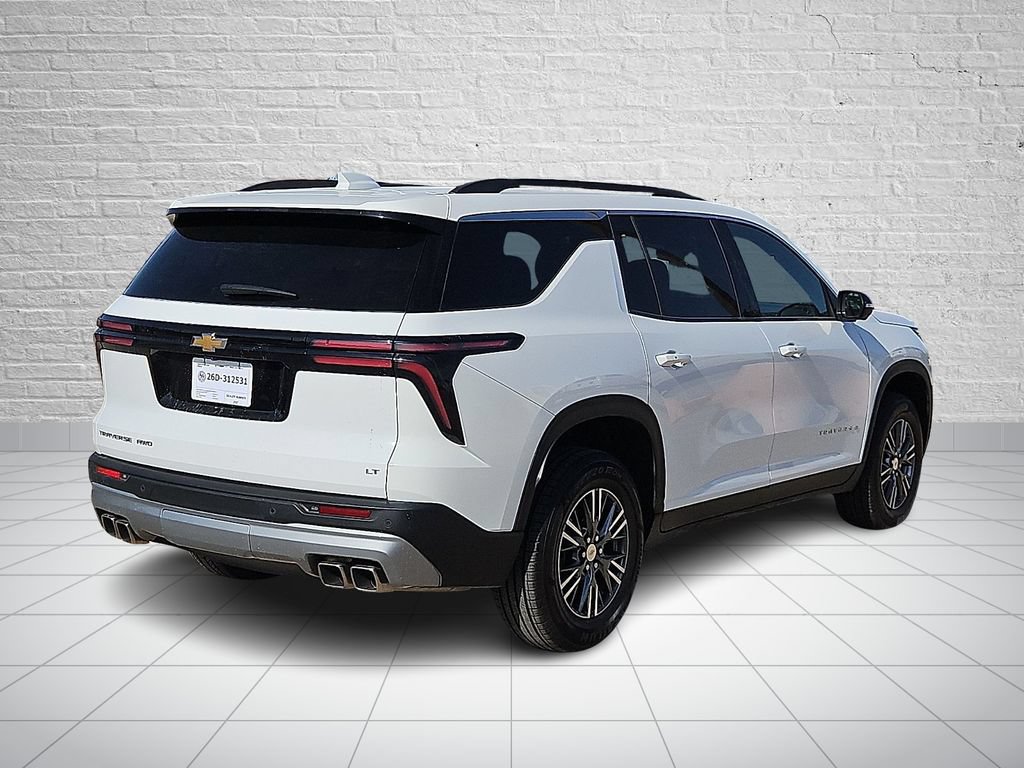 Used 2024 Chevrolet Traverse LT AWD/4WD image 4