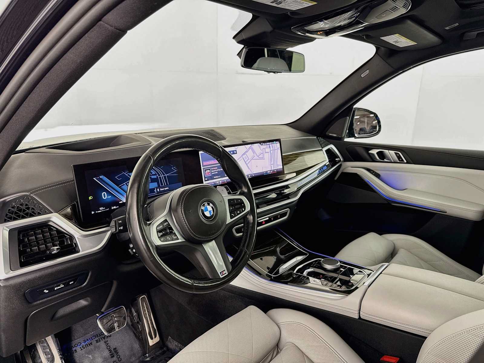 Used 2024 BMW X5 xDrive40i w/ M Sport Package AWD/4WD image 9
