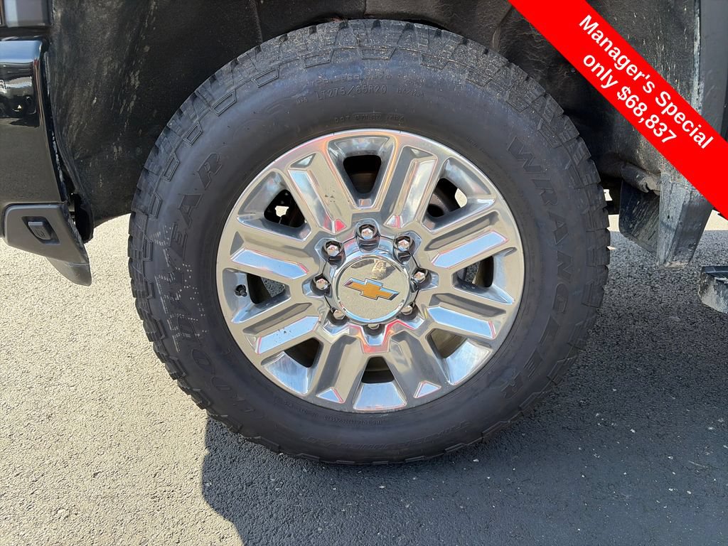 Used 2025 Chevrolet Silverado 2500 High Country w/ High Country Premium Package AWD/4WD image 30