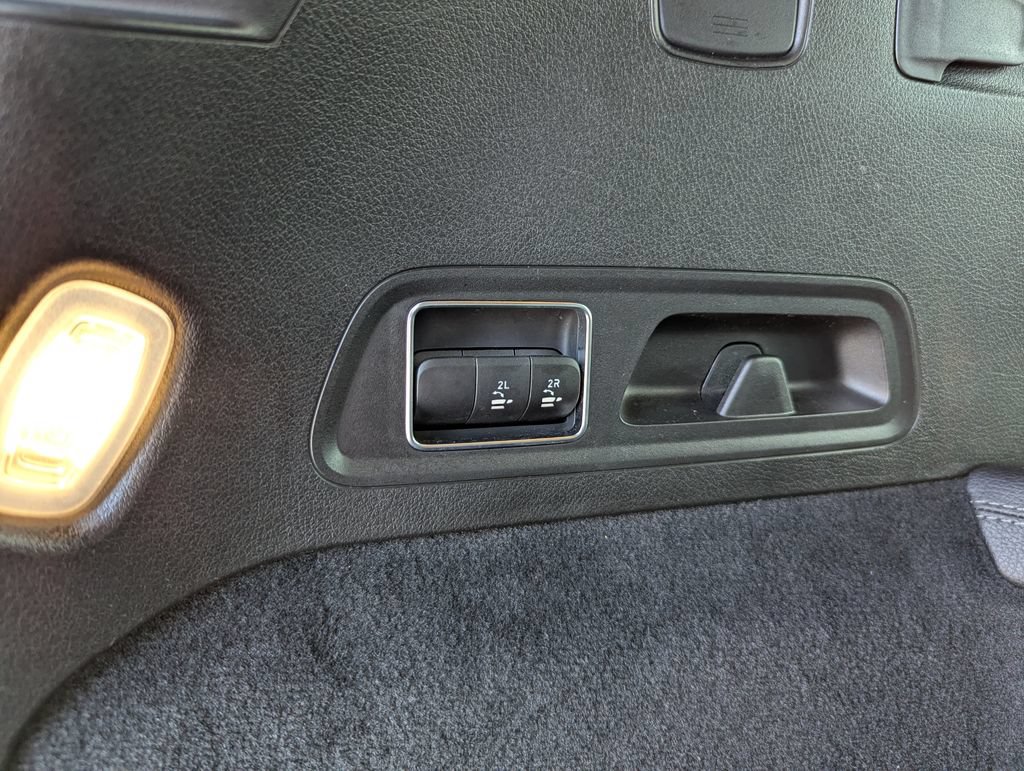 Used 2022 Mercedes-Benz GLS 450 4MATIC image 51