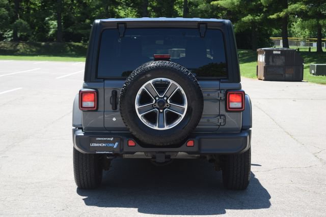 Used 2018 Jeep Wrangler Unlimited Sahara AWD/4WD image 24