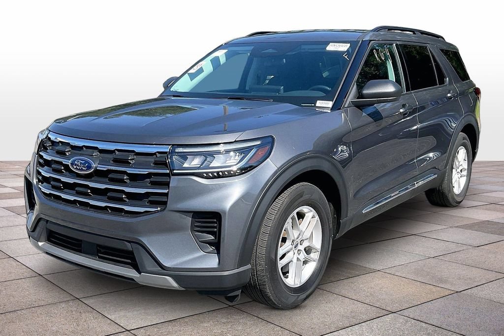 Certified 2025 Ford Explorer Active RWD image 11