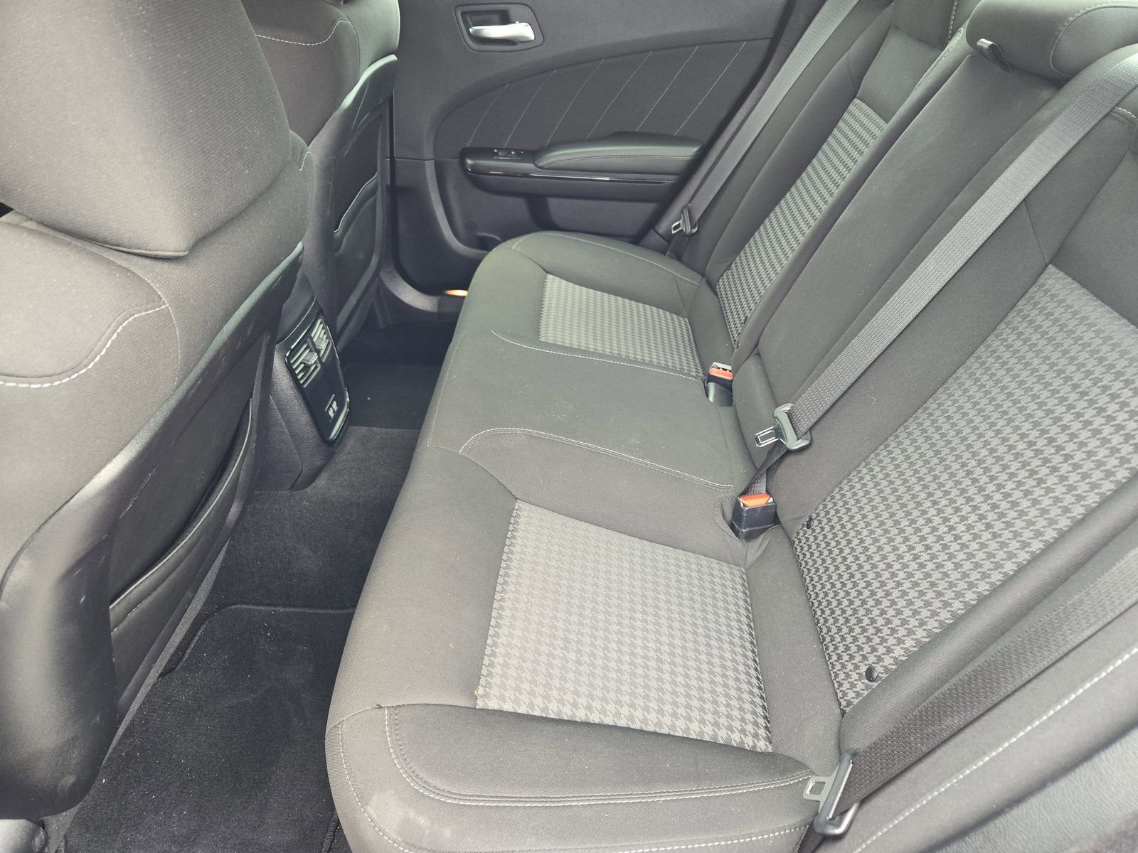 Used 2021 Dodge Charger R/T w/ Blacktop Package image 29