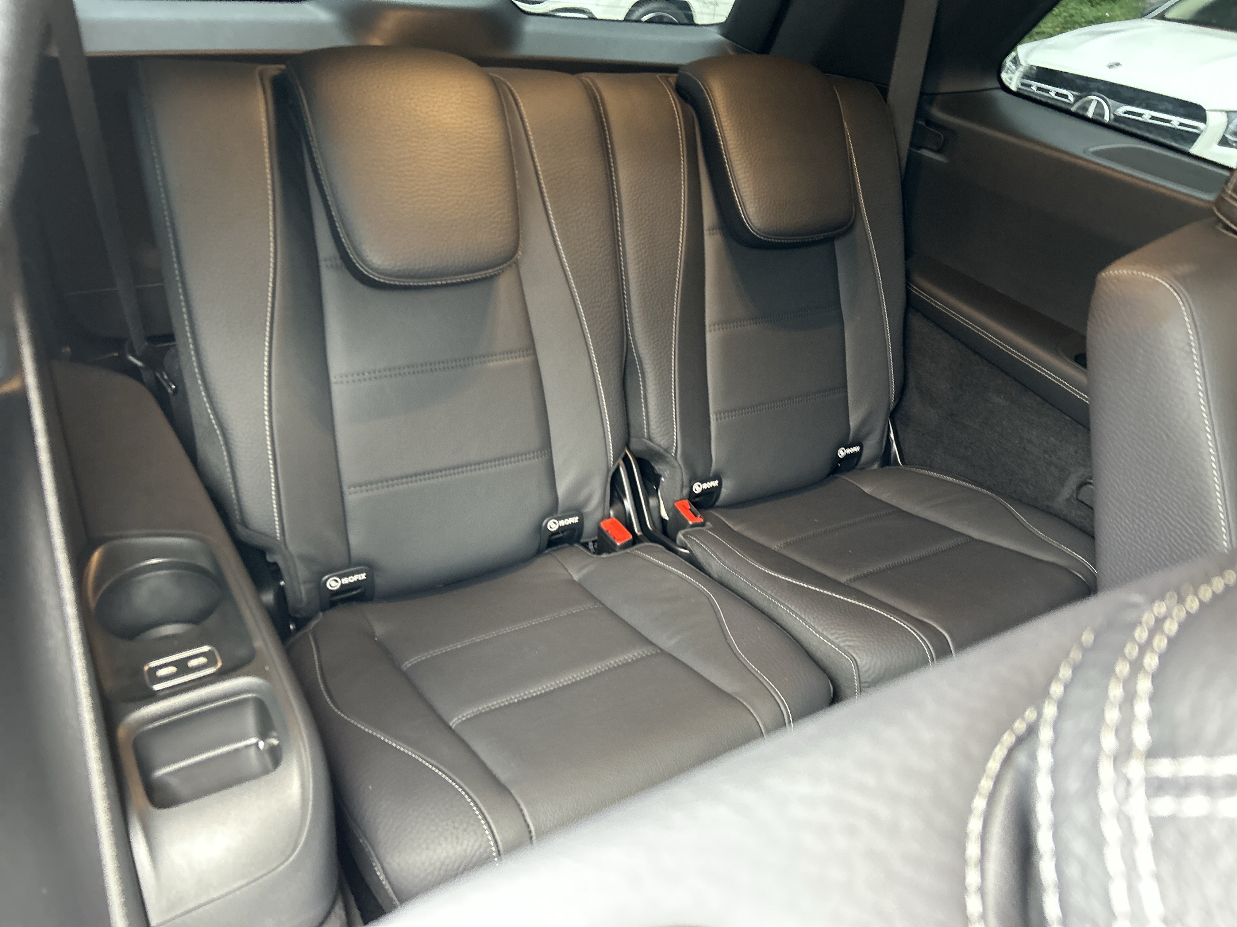 Certified 2026 Mercedes-Benz GLS 450 4MATIC image 45