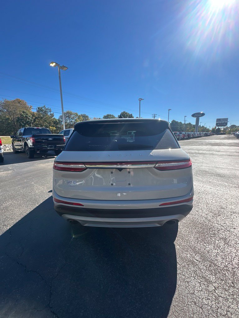 Used 2021 Lincoln Corsair FWD w/ Premium Package image 5