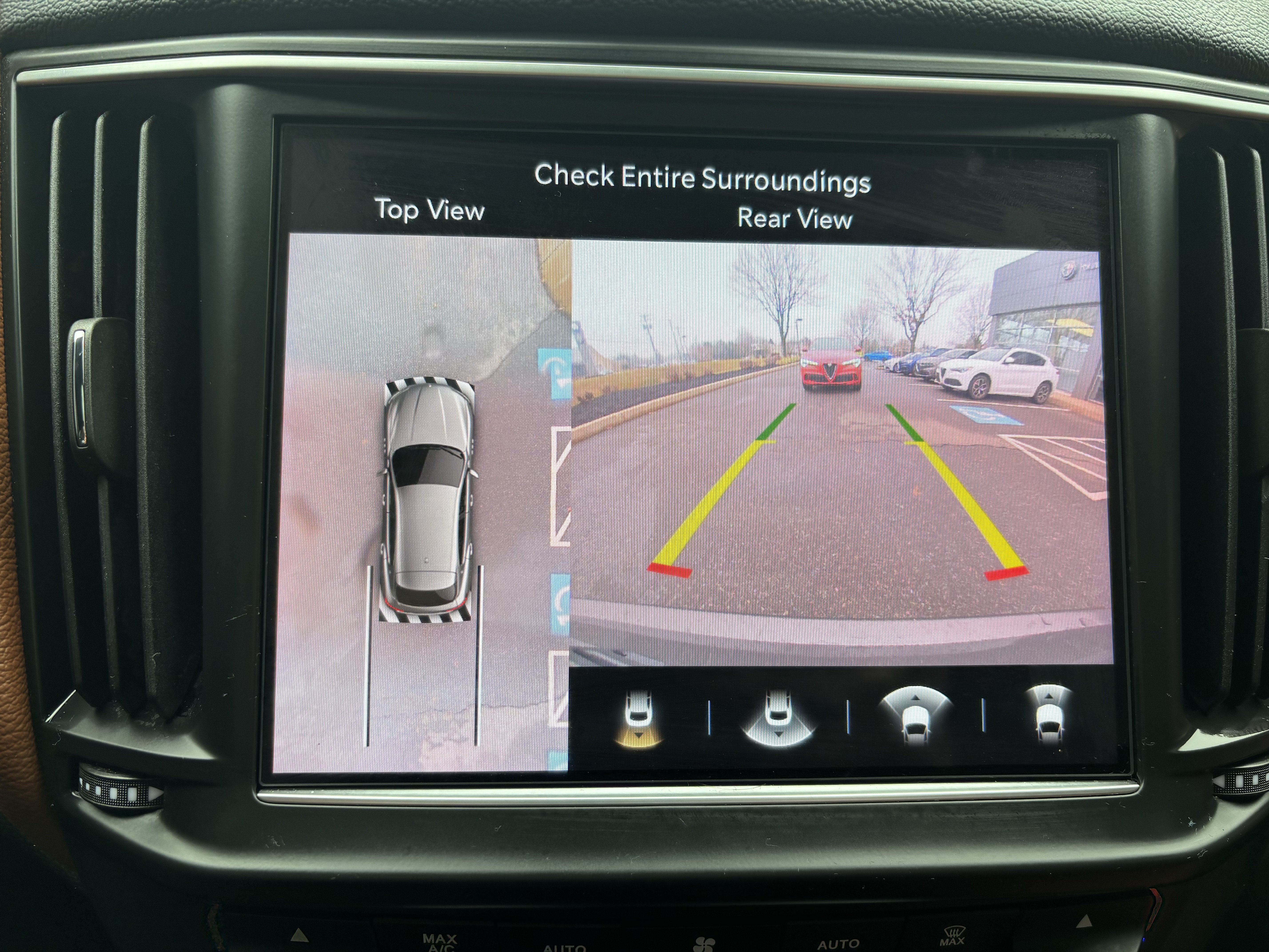 Used 2022 Maserati Levante GT AWD/4WD image 30