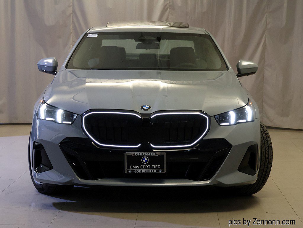 Certified 2024 BMW 540i xDrive w/ Premium Package AWD/4WD image 5