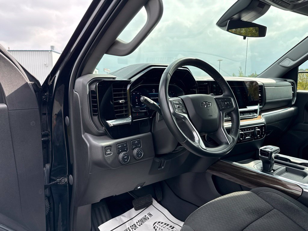 Used 2023 Chevrolet Silverado 1500 LT Trail Boss w/ Protection Package AWD/4WD image 23