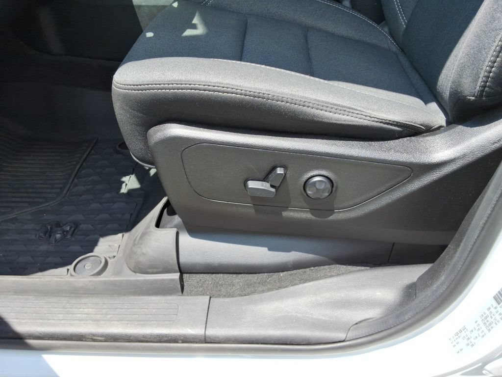 Used 2019 RAM 1500 Big Horn RWD image 26