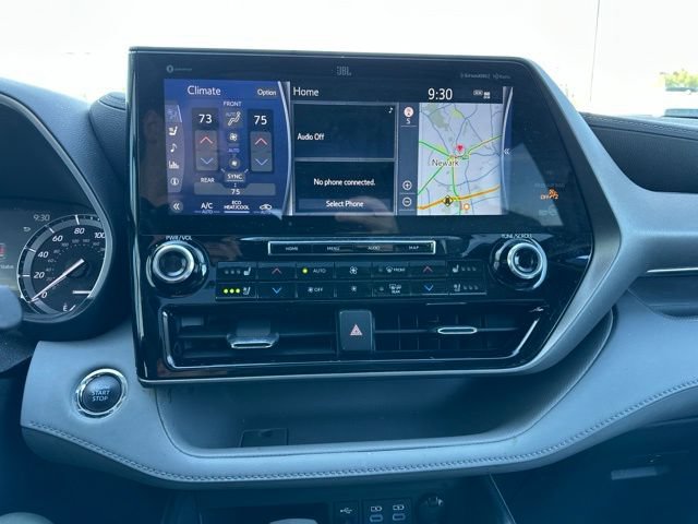 Used 2022 Toyota Highlander Limited AWD/4WD image 11