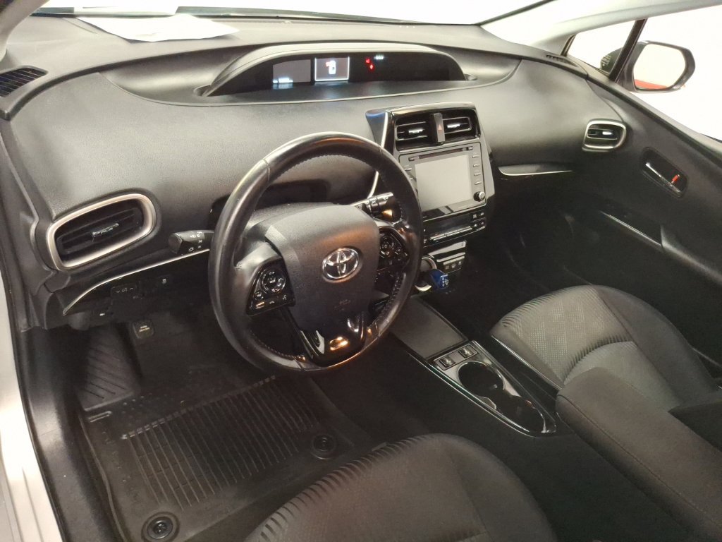 Used 2022 Toyota Prius Prime LE FWD image 16