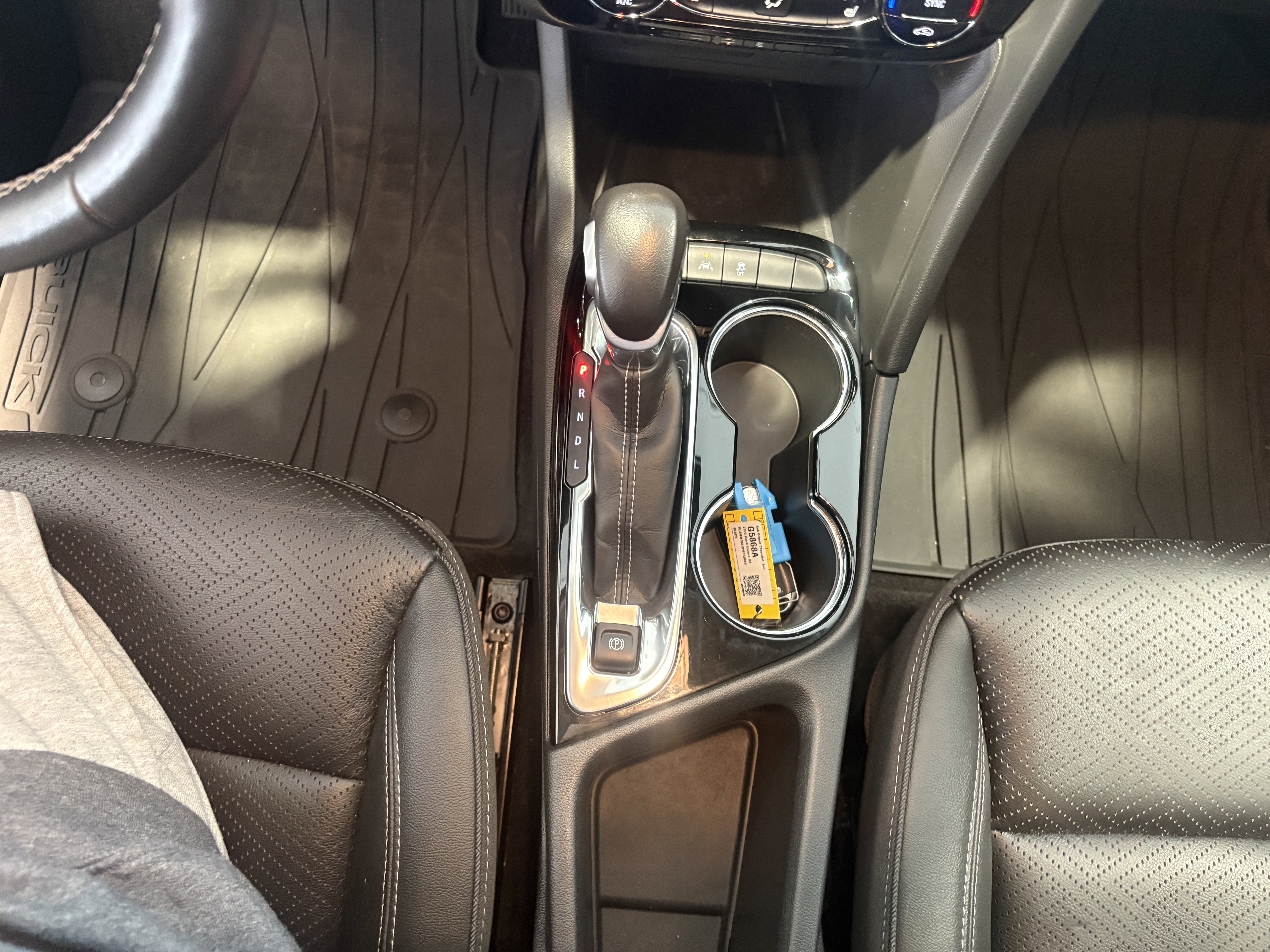 Used 2023 Buick Encore GX Essence w/ Experience Buick Package image 17