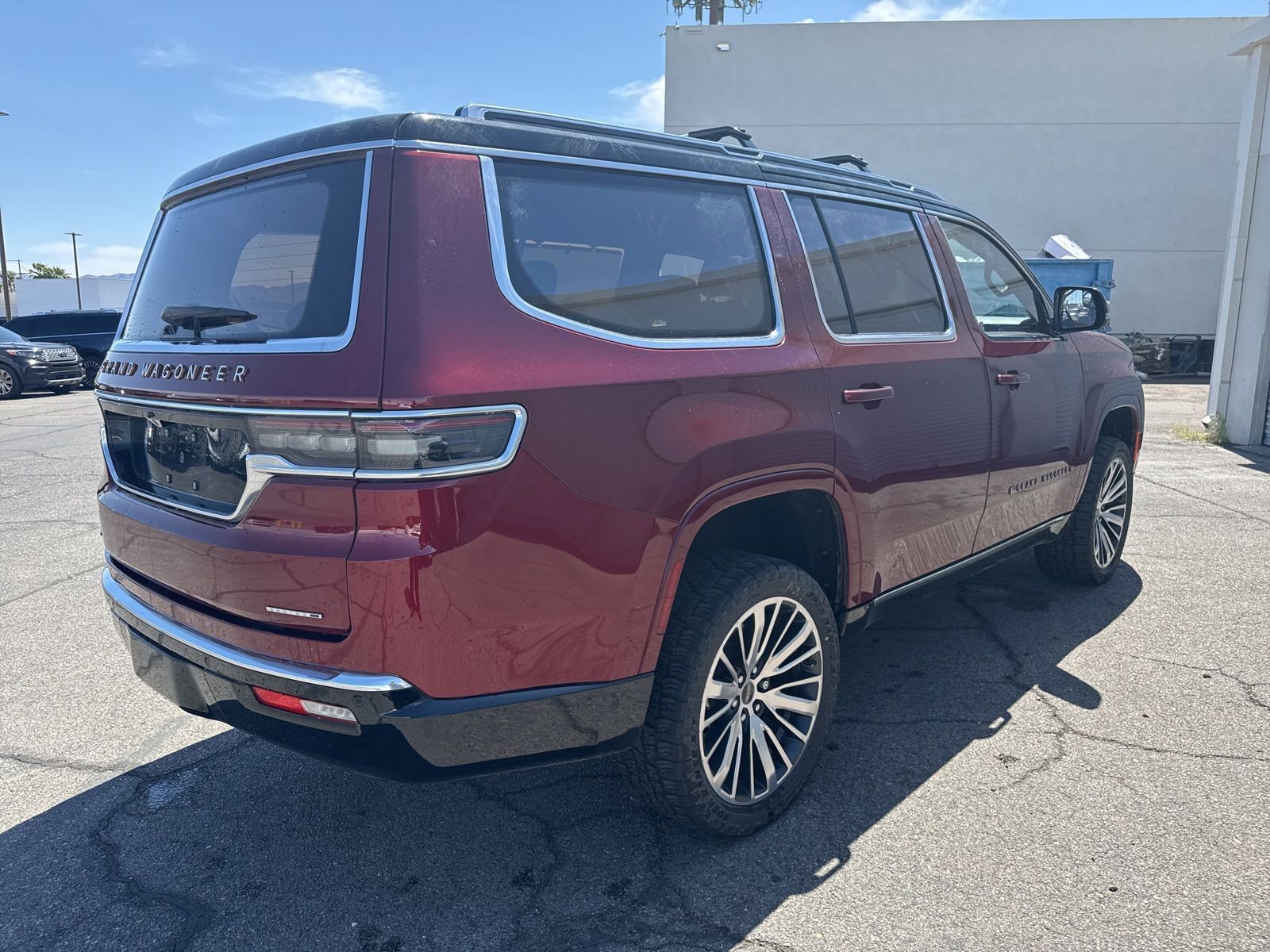 Used 2022 Jeep Grand Wagoneer Series III AWD/4WD image 5