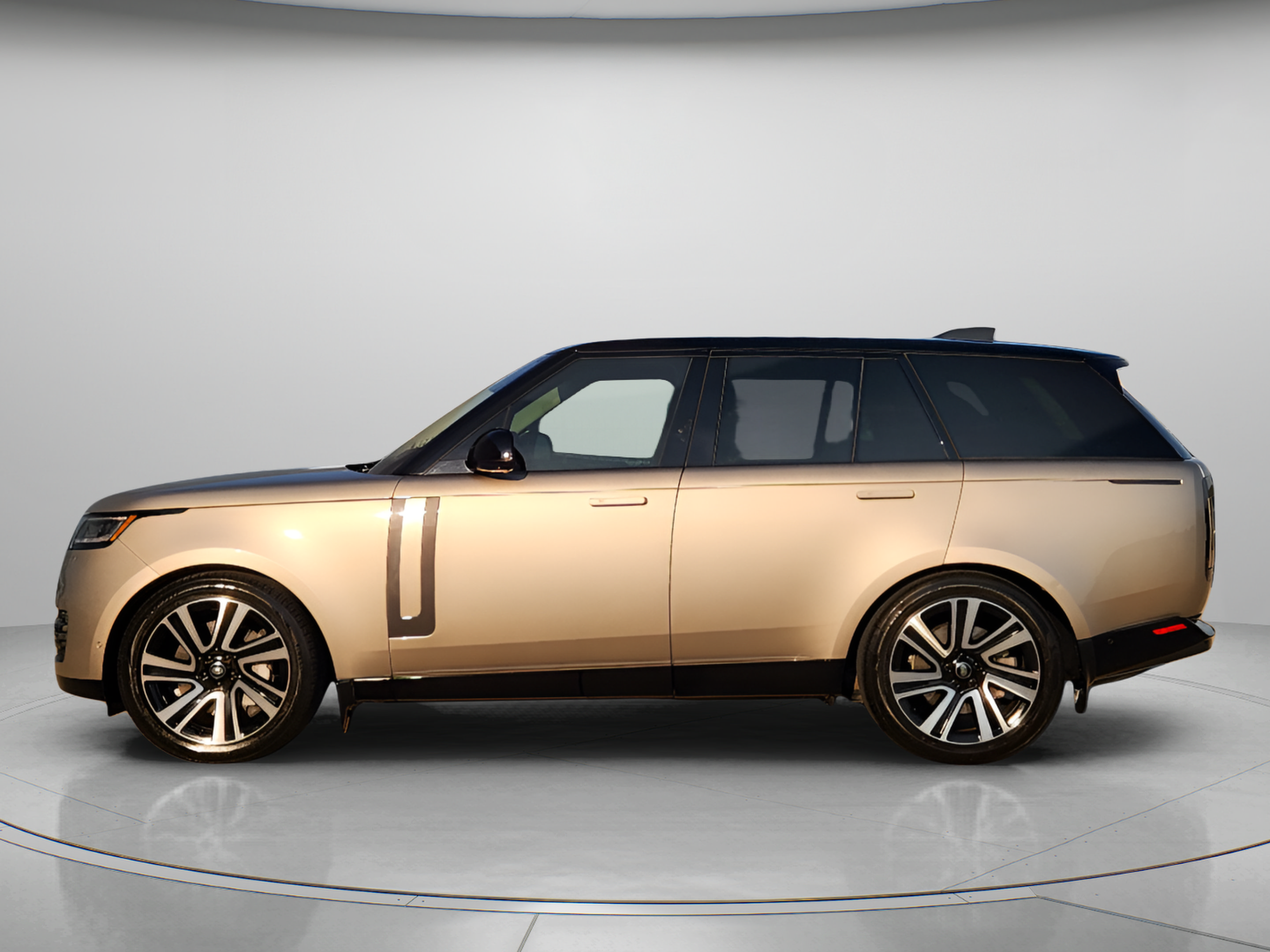 Certified 2023 Land Rover Range Rover SE AWD/4WD image 2