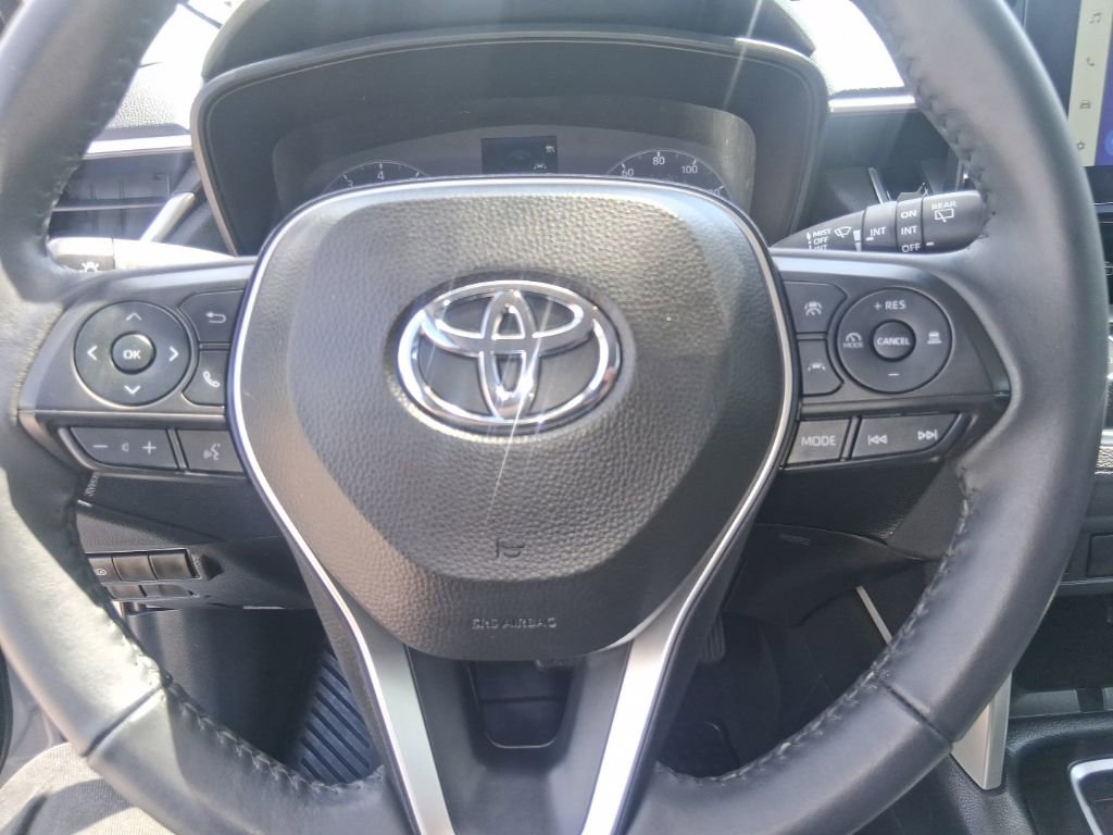 Used 2024 Toyota Corolla Cross LE AWD/4WD image 16
