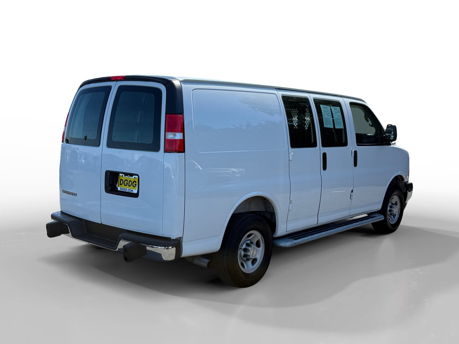 Used 2025 Chevrolet Express 2500 w/ Driver Convenience Package RWD image 5